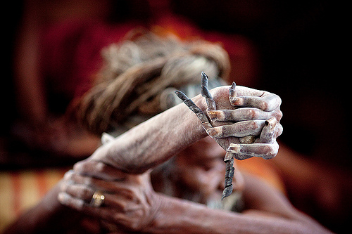 Sadhu Amar Bharati Raised His Arm 40 Years Ago For World Peace and in doing so proved beyond doubt that gravity is the driving force for circulation in the body